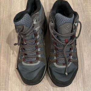 Columbia Men's Gray-Blue Red Hiking Shoes